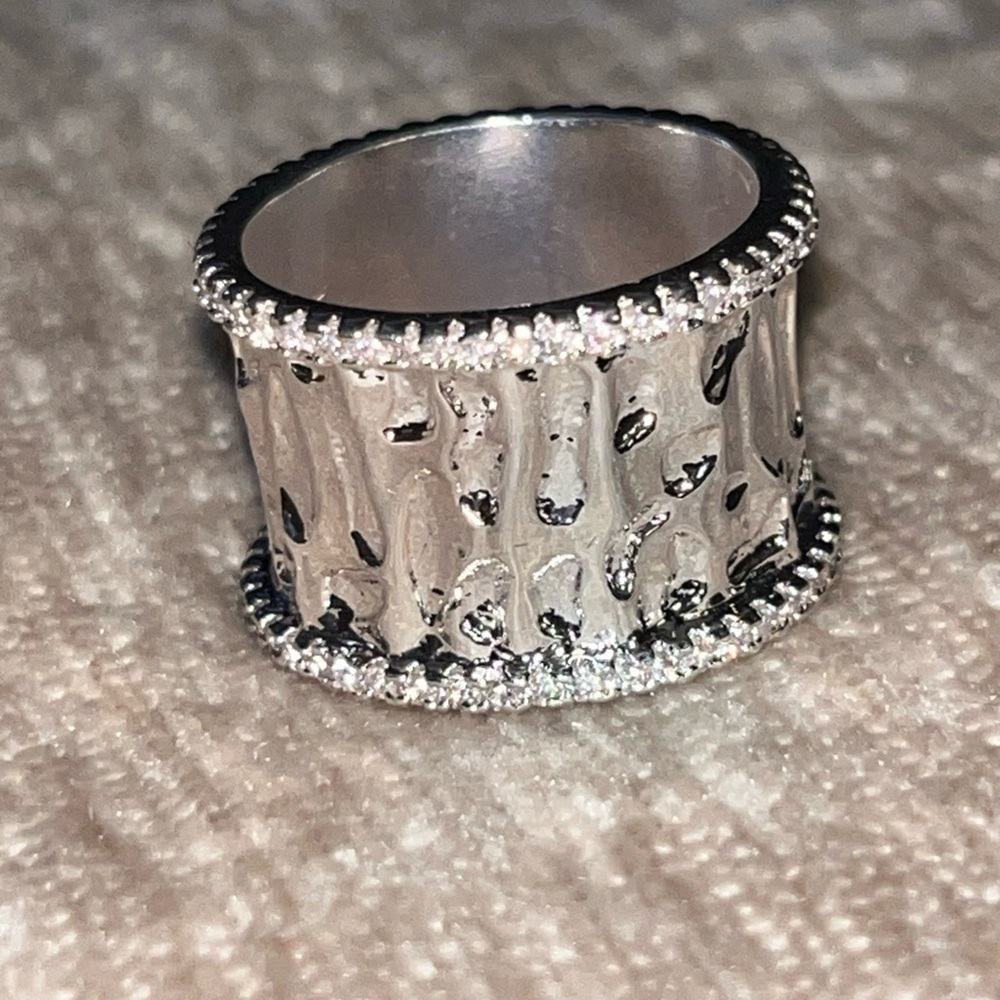 Hammered Silver Wide Band Ring with Pavé Edge Accents - Silver - Picture 4 of 14